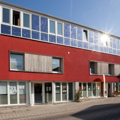 BELLA DONNA HAUS Front