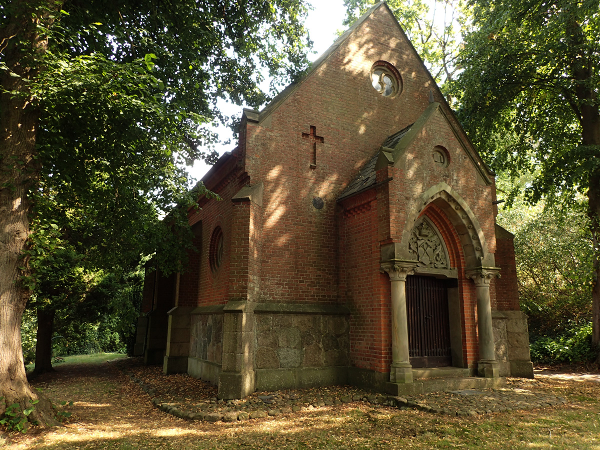 RHL Mausoleum Seedorf